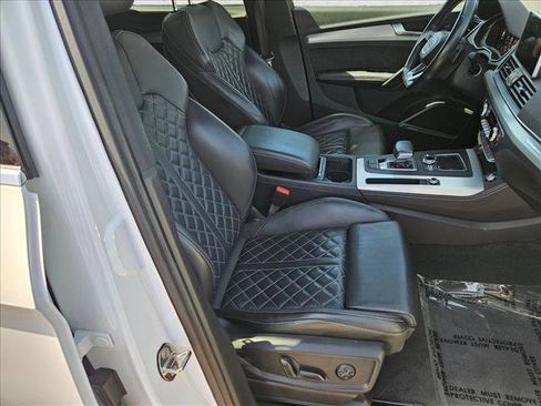 Used 2018 Audi SQ5 Premium Plus AWD/4WD image 22