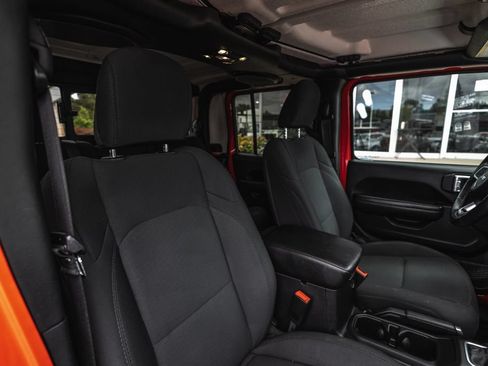 Used 2020 Jeep Gladiator Sport w/ Quick Order Package 24S AWD/4WD image 30