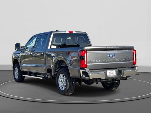 New 2026 Ford F250 XLT w/ XLT Premium Package AWD/4WD image 2
