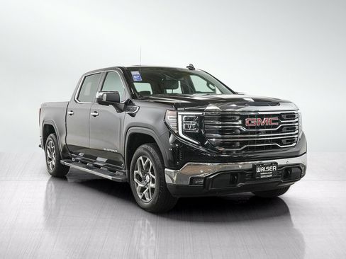 Used 2023 GMC Sierra 1500 SLT w/ SLT Premium Plus Package AWD/4WD image 7