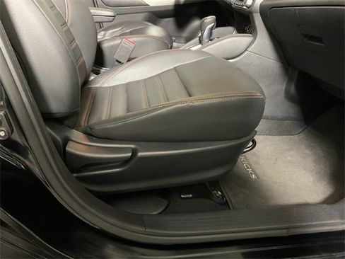 Used 2020 Nissan Kicks SR w/ SR Premium Package image 34