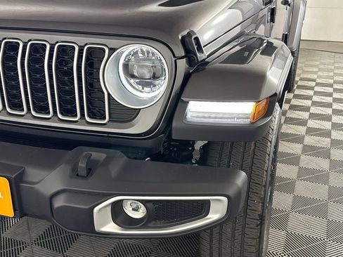 Certified 2025 Jeep Wrangler Unlimited Sahara AWD/4WD image 50