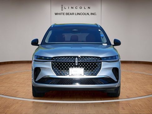 Certified 2025 Lincoln Nautilus Black Label AWD/4WD image 2