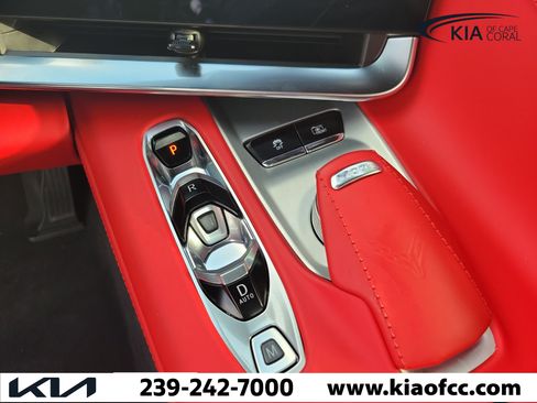 Used 2022 Chevrolet Corvette Stingray Premium Conv w/ Z51 Performance Package RWD image 25