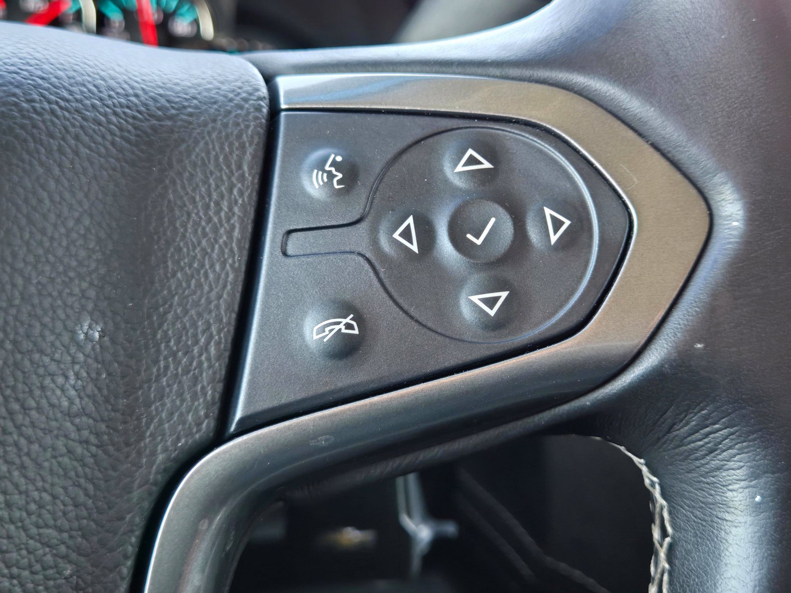 Used 2020 Chevrolet Tahoe LS RWD image 27