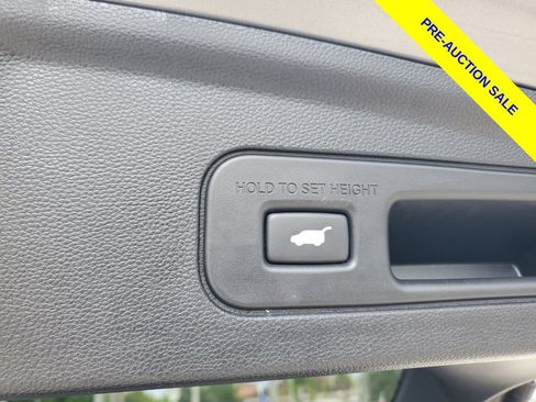 Certified 2025 Acura MDX FWD image 9