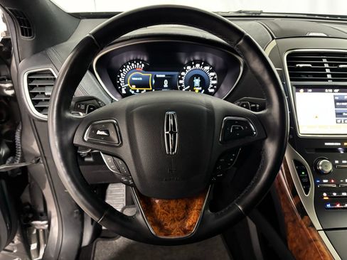 Used 2017 Lincoln MKX Reserve w/ Luxury Package image 20