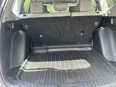 Used 2017 Honda CR-V LX image 14