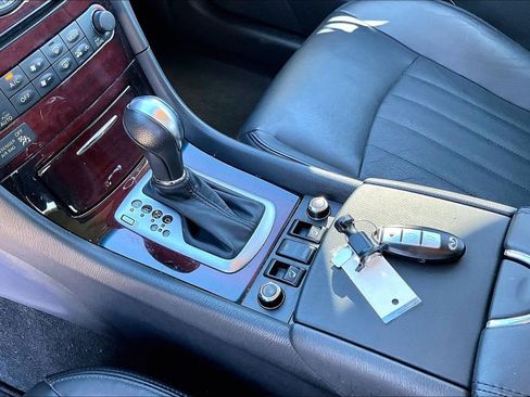 Used 2016 INFINITI QX50 Base w/ Deluxe Touring Package image 18