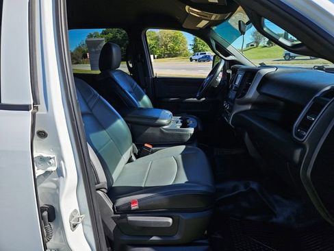 Used 2024 RAM 5500 Tradesman w/ Chrome Appearance Group image 14