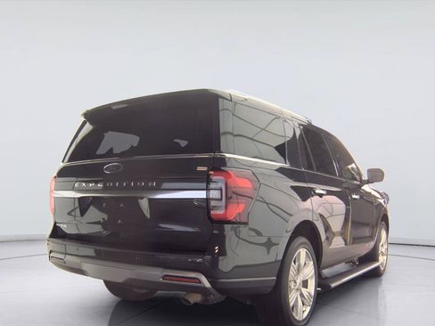 Used 2023 Ford Expedition Platinum AWD/4WD image 4