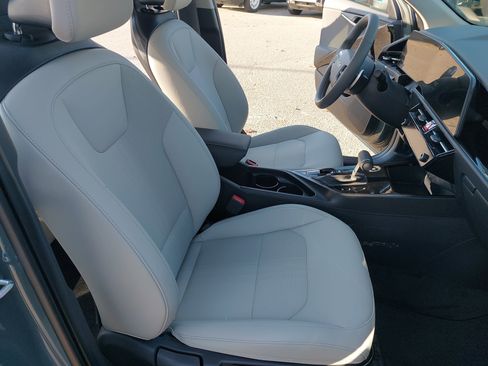 New 2026 Kia Niro EX image 10