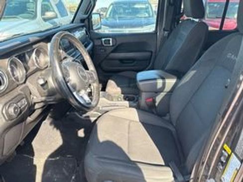 Used 2021 Jeep Wrangler Unlimited Sahara w/ Cold Weather Group image 9