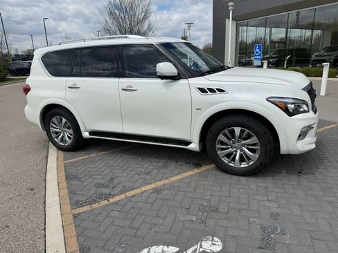 Used 2016 INFINITI QX80 2WD w/ Driver's Assistance Package image 4