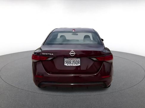 Used 2025 Nissan Sentra SV FWD image 10
