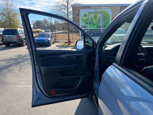 Used 2022 Honda Pilot TrailSport image 26