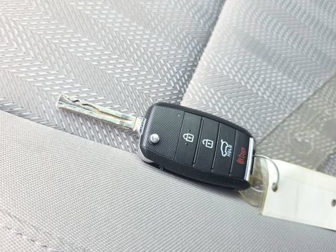Used 2020 Kia Sportage LX FWD image 23