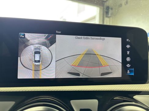 Used 2023 Mercedes-Benz CLA 250 image 34