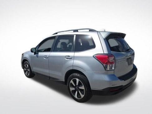 Used 2018 Subaru Forester 2.5i Limited w/ Popular Package #2 image 4