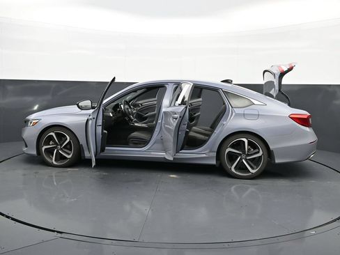 Used 2022 Honda Accord Sport image 44