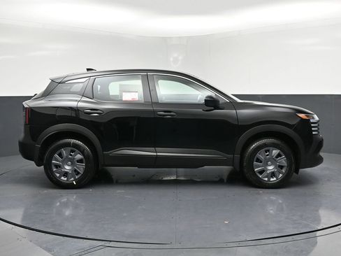 New 2026 Nissan Kicks S image 24