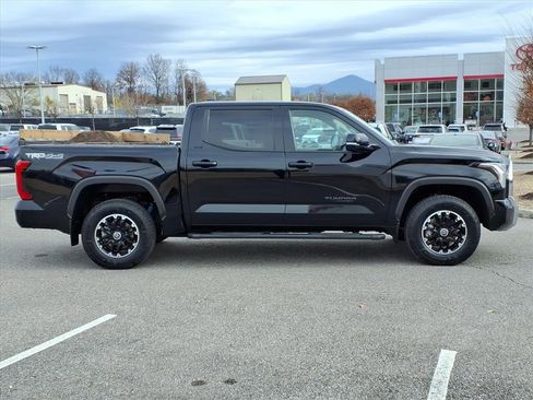 Used 2022 Toyota Tundra SR5 w/ TRD Off-Road Premium Package image 3