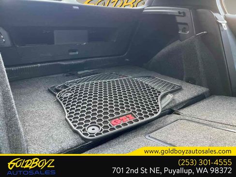 Used 2010 Volkswagen GTI 4-Door image 22