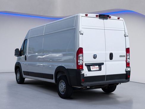 Used 2025 RAM ProMaster 2500 w/ Convenience Group FWD image 7