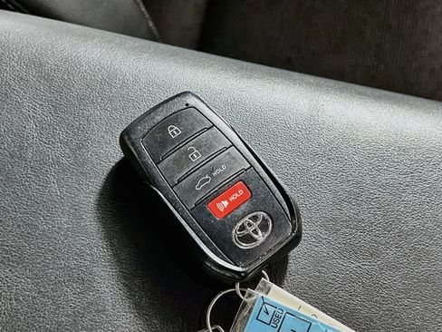 Used 2024 Toyota Crown AWD/4WD image 36