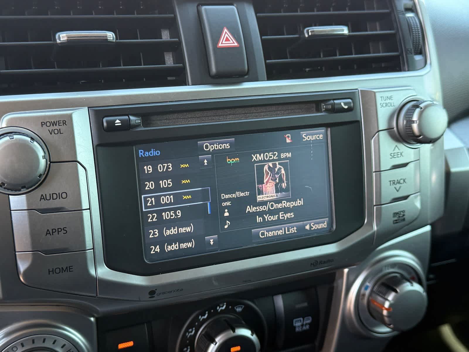 Used 2018 Toyota 4Runner SR5 Premium AWD/4WD image 21