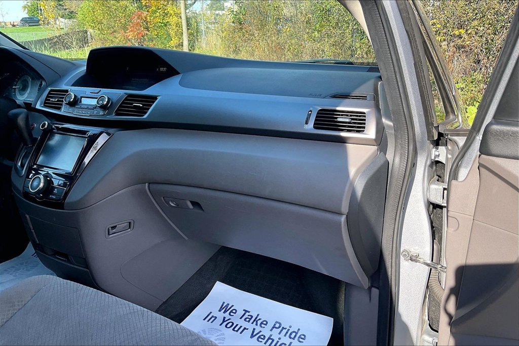 Used 2016 Honda Odyssey EX image 16