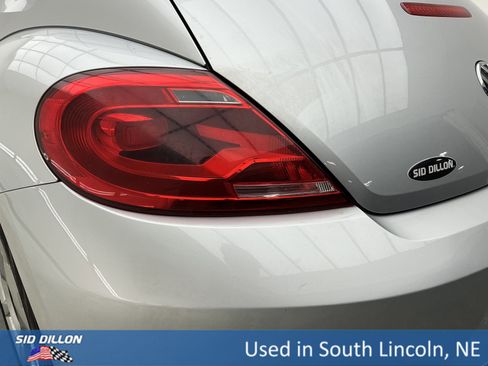 Used 2012 Volkswagen Beetle 2.5 image 20
