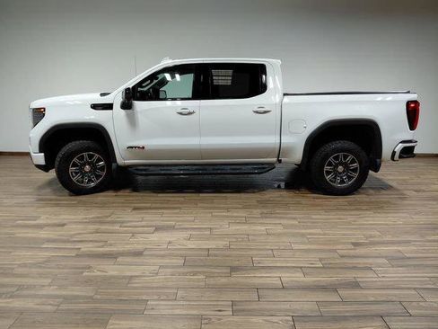 Used 2024 GMC Sierra 1500 AT4 w/ Technology Package AWD/4WD image 27
