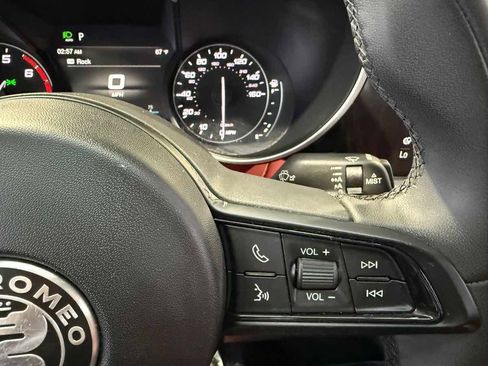 Used 2021 Alfa Romeo Giulia Sprint w/ Sun & Sound Package image 27
