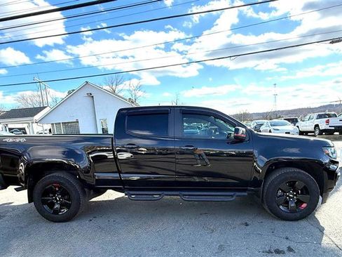 Used 2022 Chevrolet Colorado LT w/ Redline Special Edition image 7