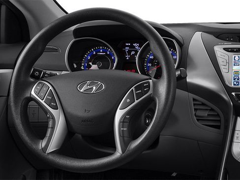 Used 2013 Hyundai Elantra GLS w/ Preferred Pkg FWD image 9