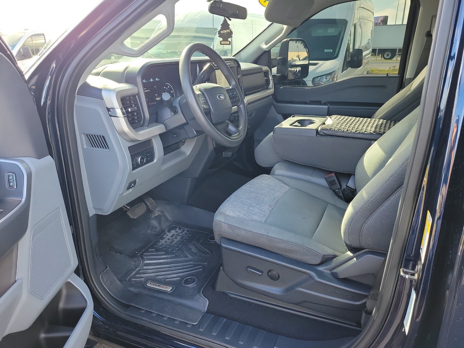 Certified 2024 Ford F250 XLT AWD/4WD image 15