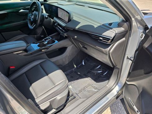 Used 2024 Buick Envision Preferred AWD/4WD image 31