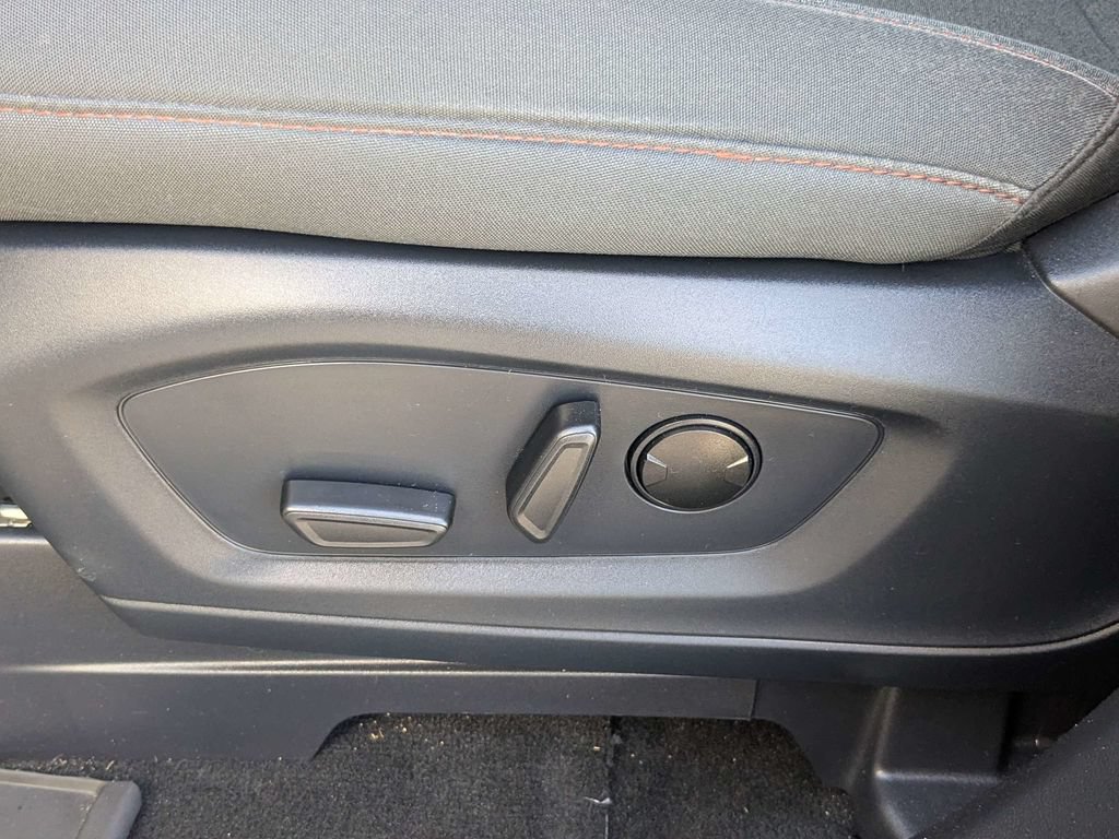 Used 2025 Ford Explorer Active RWD image 20