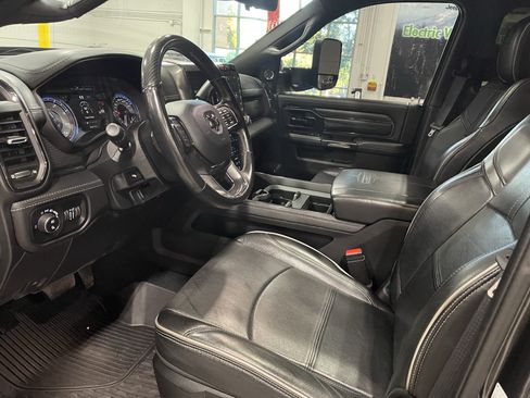 Used 2022 RAM 3500 Limited AWD/4WD image 11