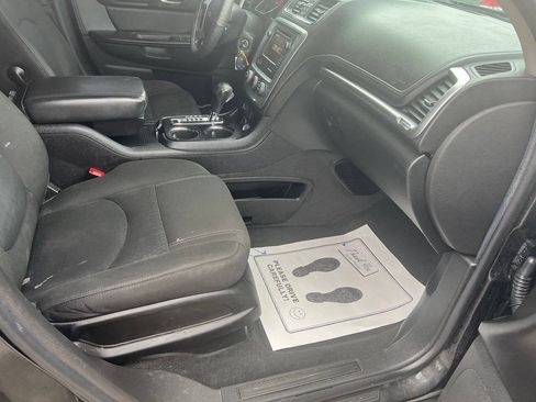 Used 2016 GMC Acadia SLE FWD image 5