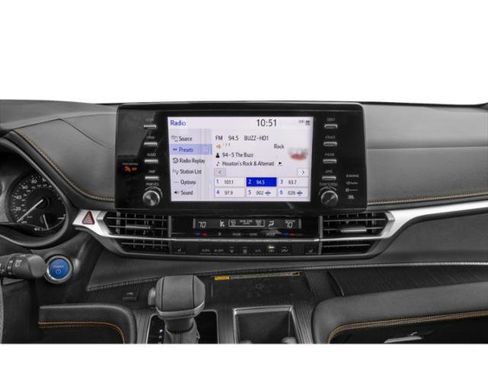 Used 2024 Toyota Sienna XLE Woodland Edition image 10