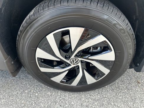 Certified 2026 Volkswagen Tiguan S FWD image 25