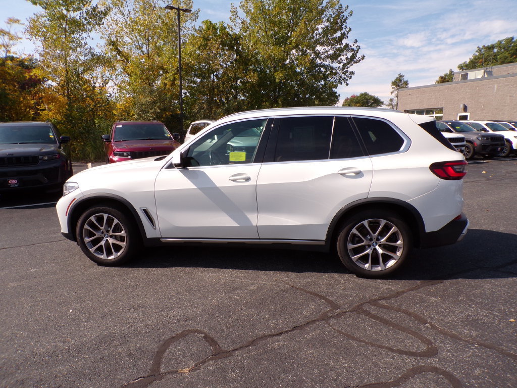 Used 2022 BMW X5 xDrive40i w/ Premium Package AWD/4WD image 17