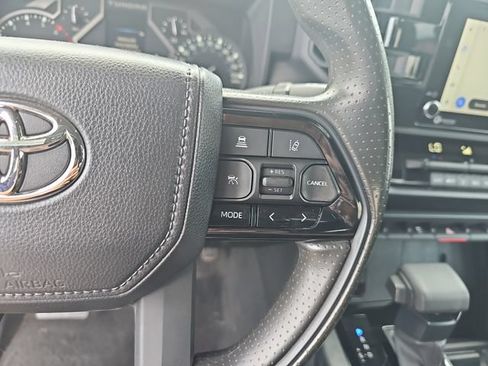 Used 2023 Toyota Tundra SR5 w/ SR5 Convenience Package AWD/4WD image 20