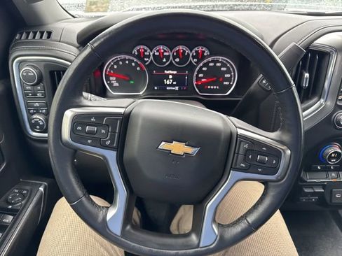 Used 2021 Chevrolet Silverado 1500 LT image 16