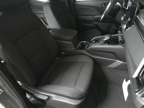 New 2026 GMC Canyon Elevation w/ Convenience Package RWD image 34