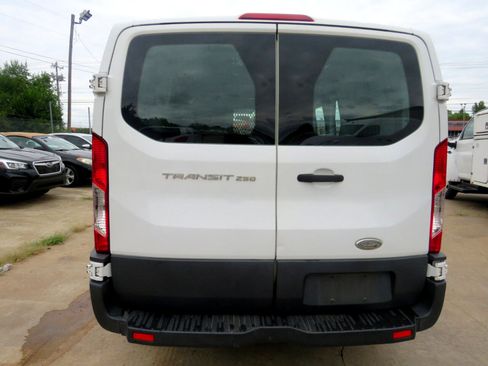Used 2015 Ford Transit 250 130 Low Roof w/ Exterior Upgrade Package image 5