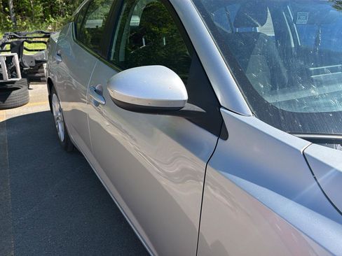 Used 2020 Nissan Sentra S FWD image 5