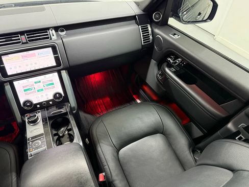 Used 2019 Land Rover Range Rover Long Wheelbase Supercharged image 30